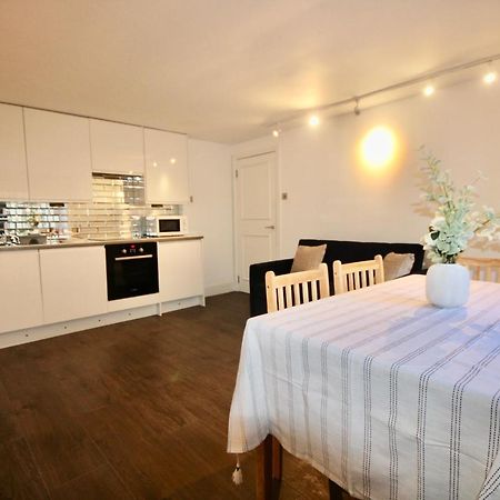 Superb Flat Near Victoria Station Appartement Londen Buitenkant foto