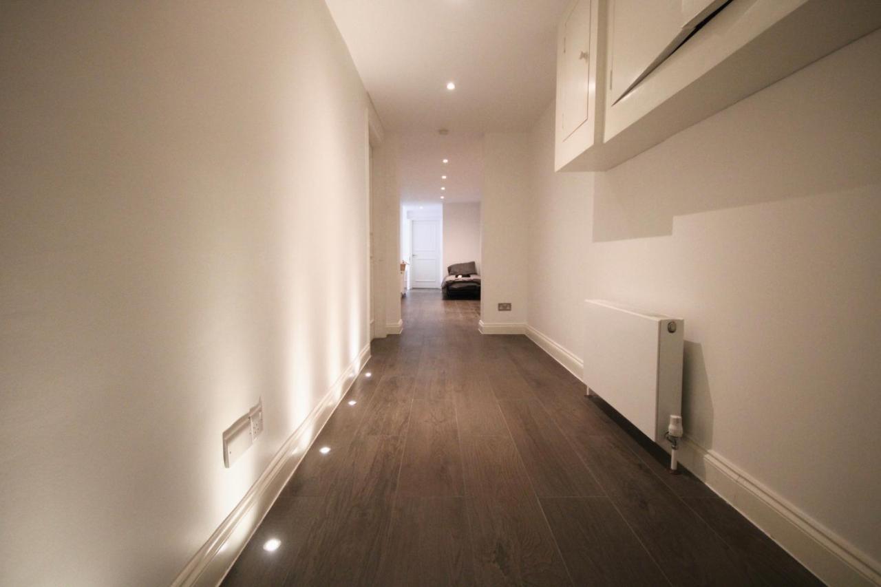 Superb Flat Near Victoria Station Appartement Londen Buitenkant foto