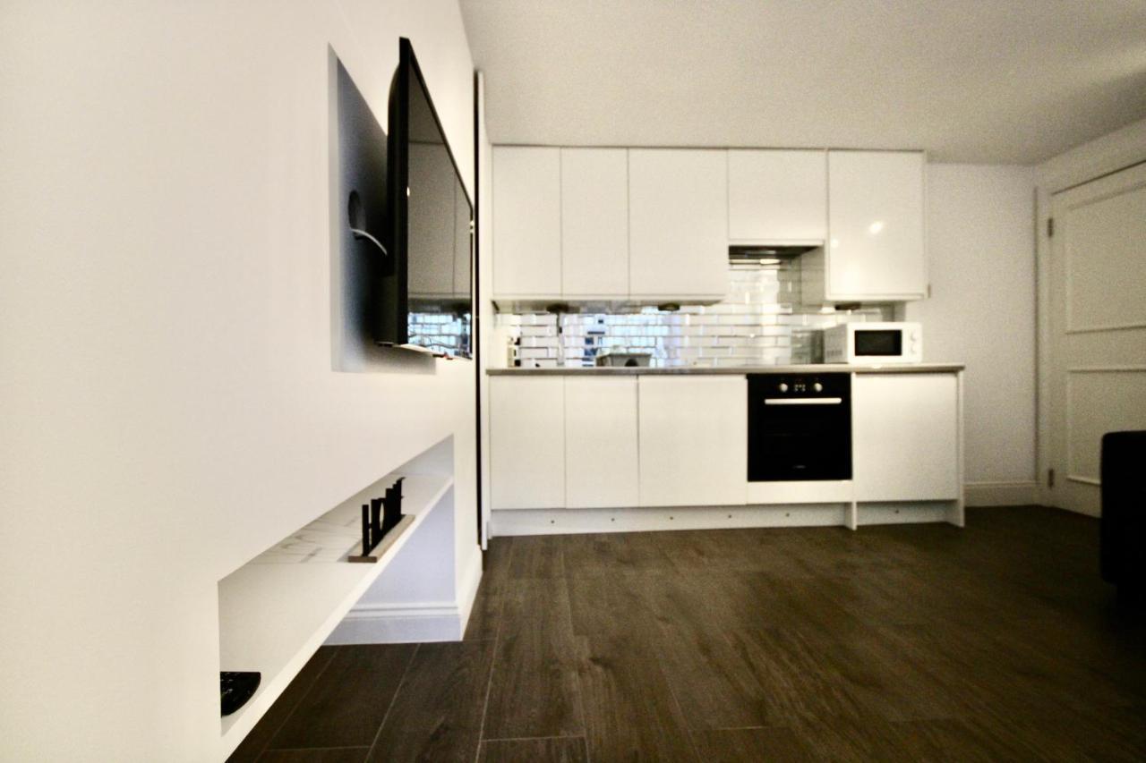 Superb Flat Near Victoria Station Appartement Londen Buitenkant foto