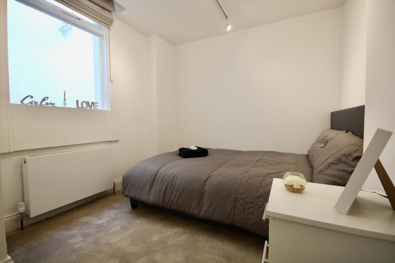 Superb Flat Near Victoria Station Appartement Londen Buitenkant foto