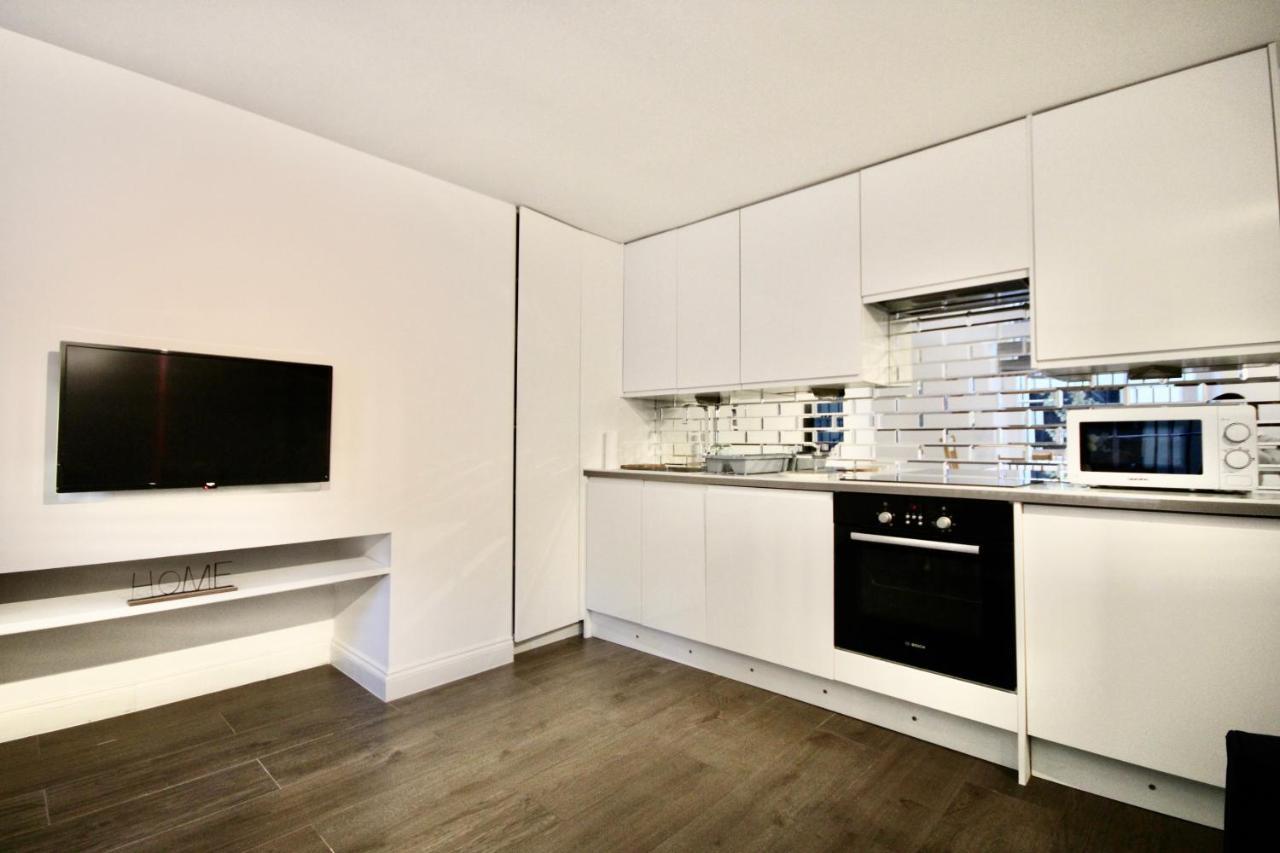 Superb Flat Near Victoria Station Appartement Londen Buitenkant foto